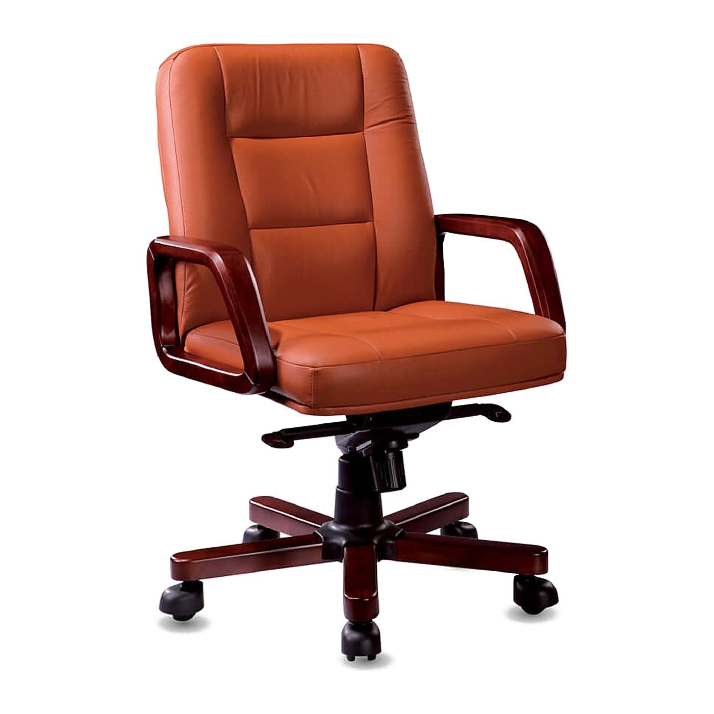 Sillón ejecutivo President 1 de respaldo medio, tapizado en piel, con brazos fijos y base de madera barnizada, vista en tres cuartos